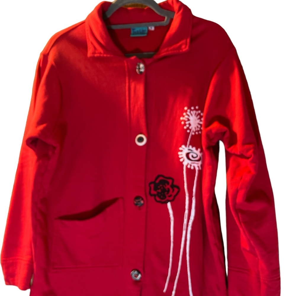 Sweatshirt, material cardigan, red with flowers, and a dragonfly in the back